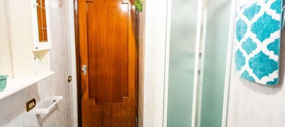 5 bedrooms Apartment in Chiesina Uzzanese, Italy No. 381804 11