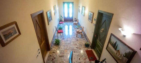 5 bedrooms Apartment in Chiesina Uzzanese, Italy No. 381804 19