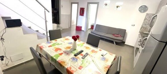 2 bedrooms Apartment in Naples, Italy No. 226684 2