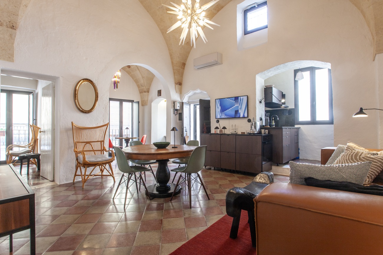 2 bedrooms Apartment in Oria, Italy No. 361771