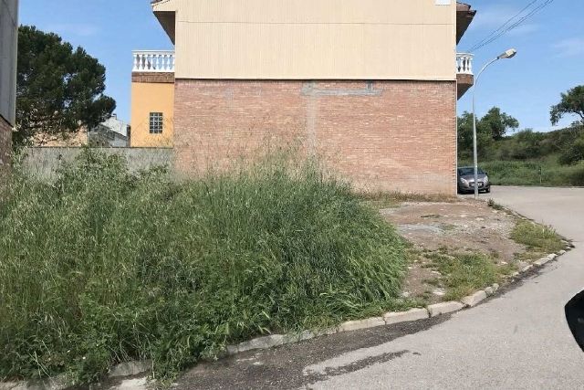 Terrain à Sallent, Spain 250m² No. 159574