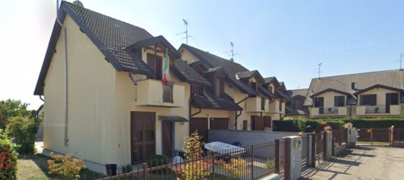 Apartamento de 5 habitaciónes en Gambolò, Italy No. 202698 2