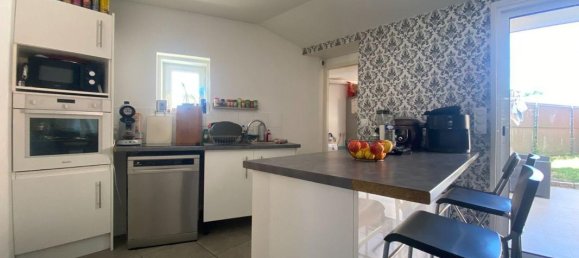 3 bedrooms House in La Gorgue, France No. 283768 2