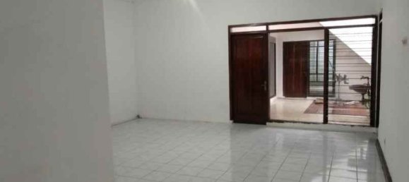 4 bedrooms House in Jakarta, Indonesia No. 1523 9