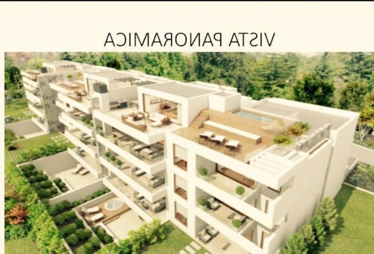 4 bedrooms Apartment in Santiago, Chile No. 3301