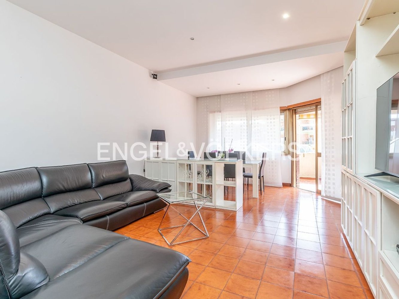3 rooms Apartment in Rome, Italy No. 63823