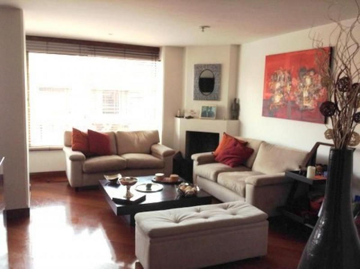 2 bedrooms House in Bogota, Colombia No. 10203