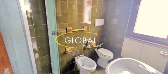 Casa de 6 habitaciónes en Ancona, Italy No. 166069 7