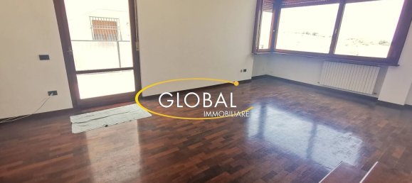 Casa de 6 habitaciónes en Ancona, Italy No. 166069 4