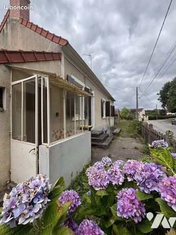 2 bedrooms Villa in La Machine, France No. 310721