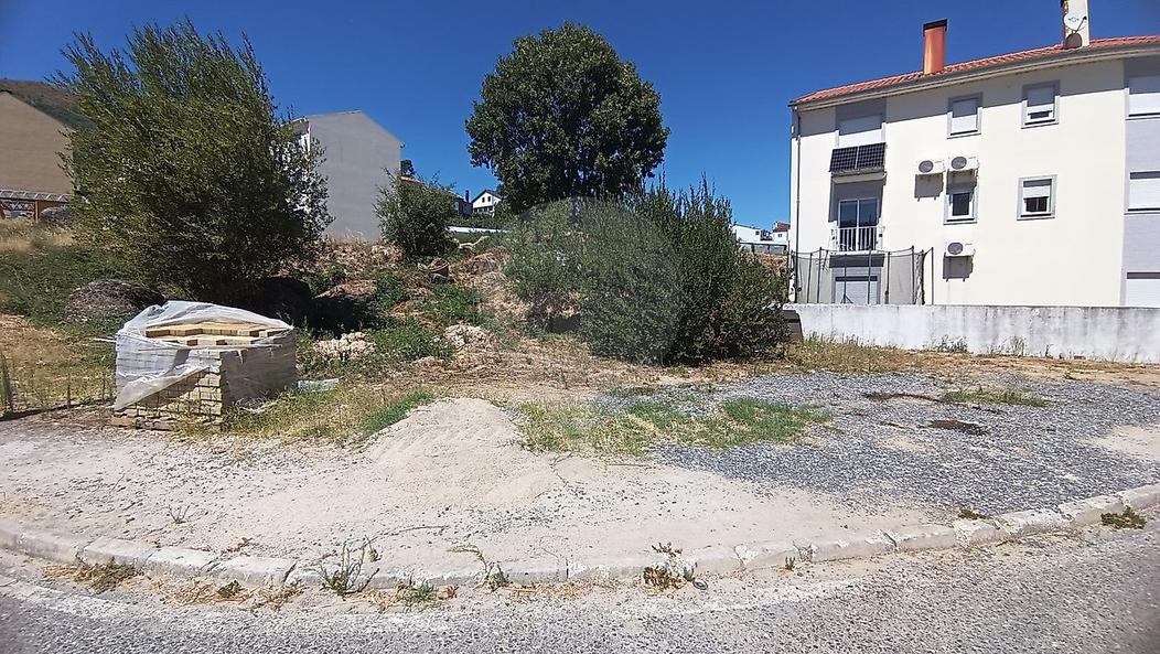  Land in Orjais, Portugal No. 248875