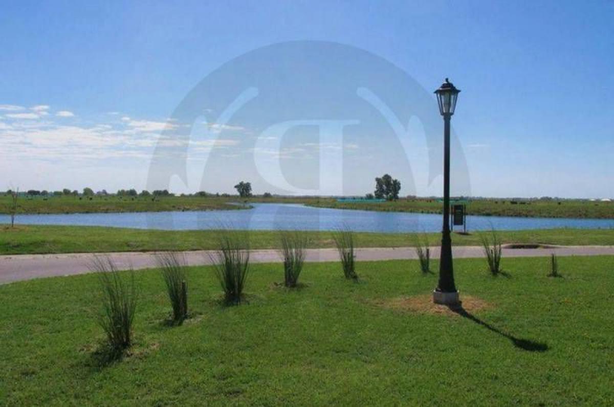 Terreno en Escobar, Argentina No. 114888