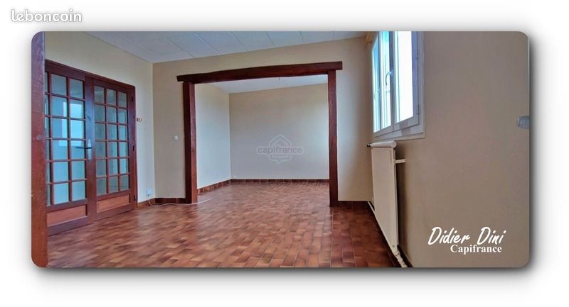 2 bedrooms Apartment in Vierzon, France No. 252116