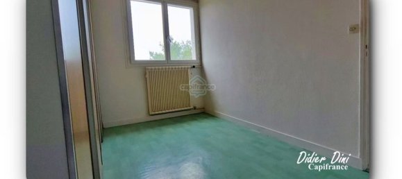 2 bedrooms Apartment in Vierzon, France No. 252116 5