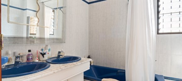 7 bedrooms Villa in Alicante, Spain No. 11740 5