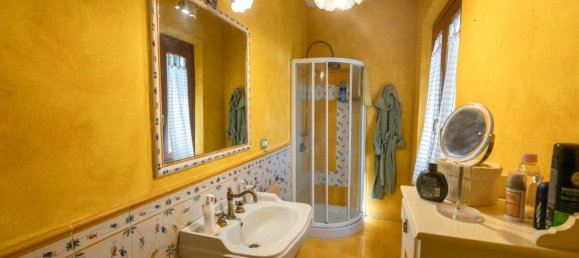 4 bedrooms Villa in Siena, Italy No. 196389 31
