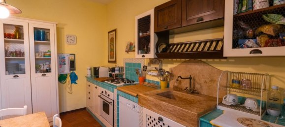 4 bedrooms Villa in Siena, Italy No. 196389 15