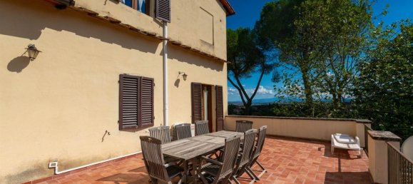 4 bedrooms Villa in Siena, Italy No. 196389 28