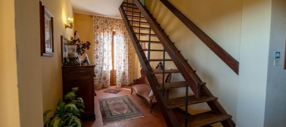 4 bedrooms Villa in Siena, Italy No. 196389 22