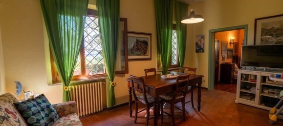 4 bedrooms Villa in Siena, Italy No. 196389 14