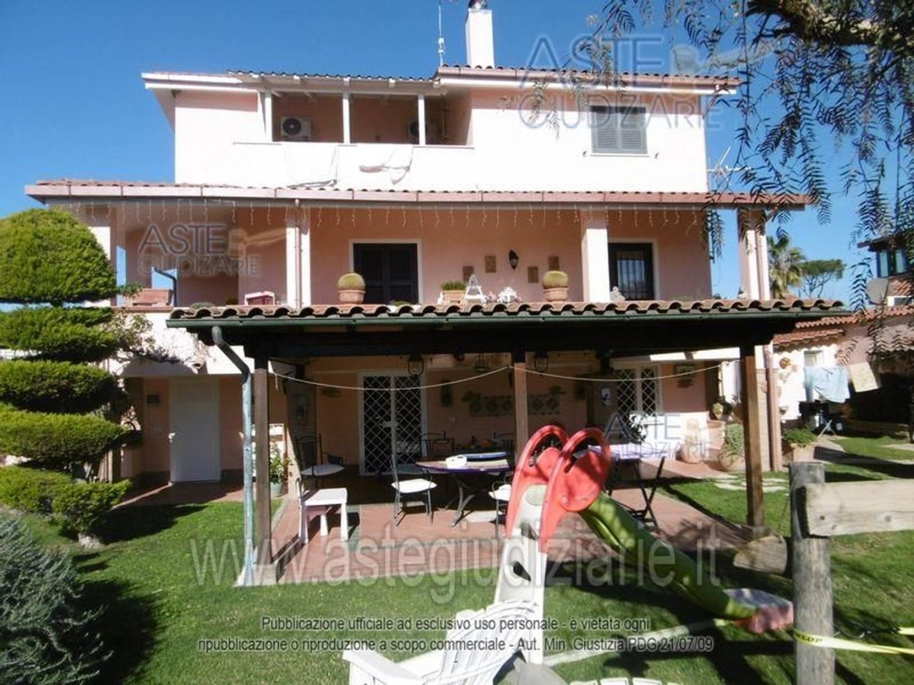 Casa de 11 habitaciónes en Rome, Italy No. 33316