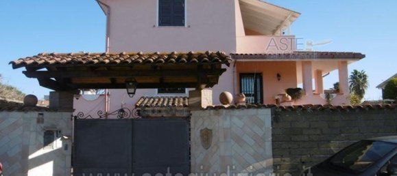 Casa de 11 habitaciónes en Rome, Italy No. 33316 16