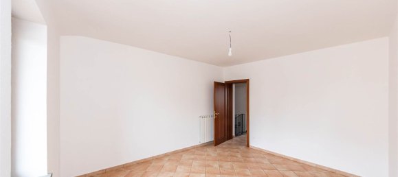 5 غرف نوم منزل في Pistoia, Italy رقم 313759 19