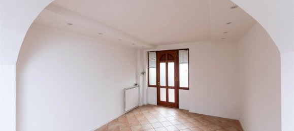 5 غرف نوم منزل في Pistoia, Italy رقم 313759 12