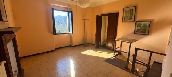 3-salle Appartement à Cunardo, Italy No. 145790 11