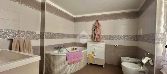 Apartamento T3 em Naples, Italy N.º 320412 29