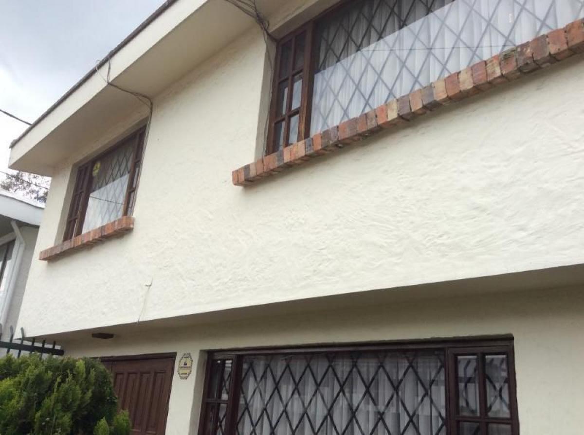 Casa de 5 dormitorios en Bogotá, Colombia No. 10728