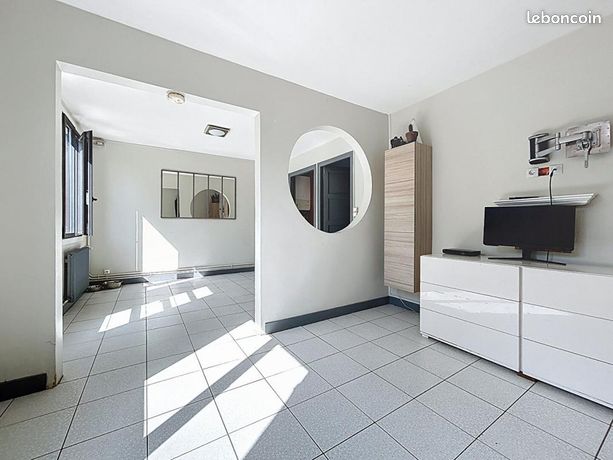 3 Schlafzimmer Haus in Mont-Saint-Aignan, France, Nr. 353667