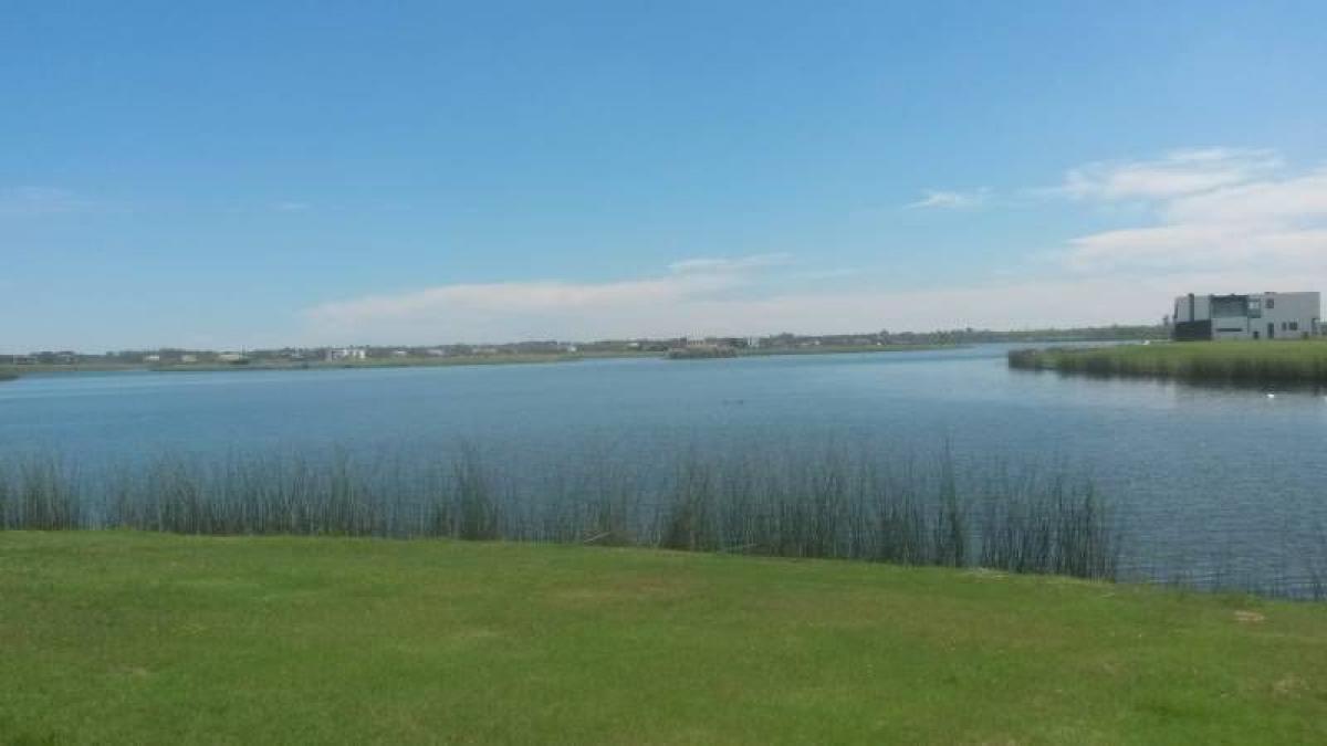 Grundstück in Escobar, Argentina, Nr. 114370