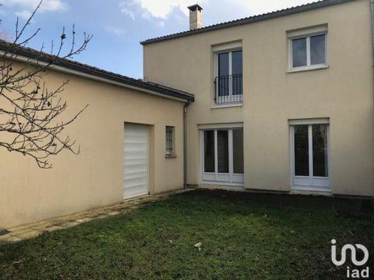 Дом с 5 спальнями в Луден, Франция № 28105