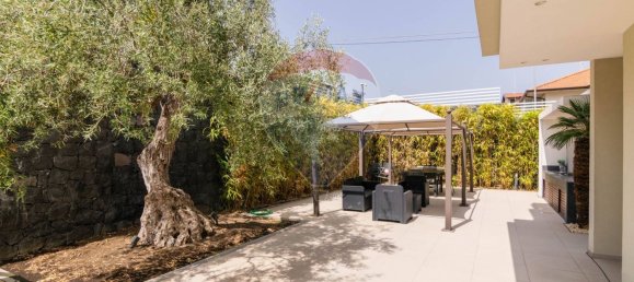 Villa de 12 dormitorios en Mascalucia, Italy No. 347136 9