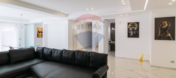 Villa de 12 dormitorios en Mascalucia, Italy No. 347136 26