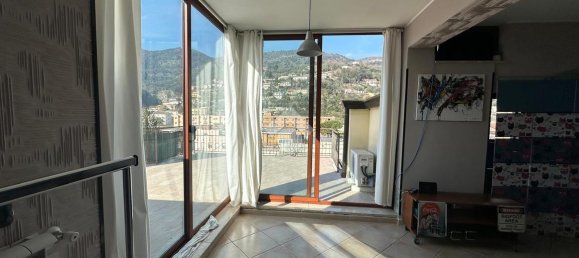 Пентхаус с 2 комнатами в Кассино, Италия № 139355 6