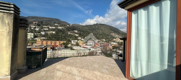 Пентхаус с 2 комнатами в Кассино, Италия № 139355 13