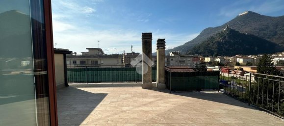 Пентхаус с 2 комнатами в Кассино, Италия № 139355 8