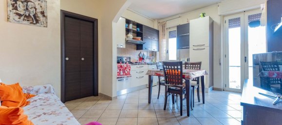 3-salle Appartement à Carate Brianza, Italy No. 142155 5