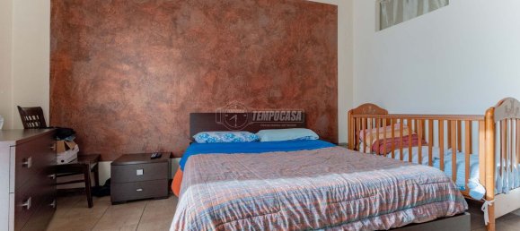 3-salle Appartement à Carate Brianza, Italy No. 142155 14