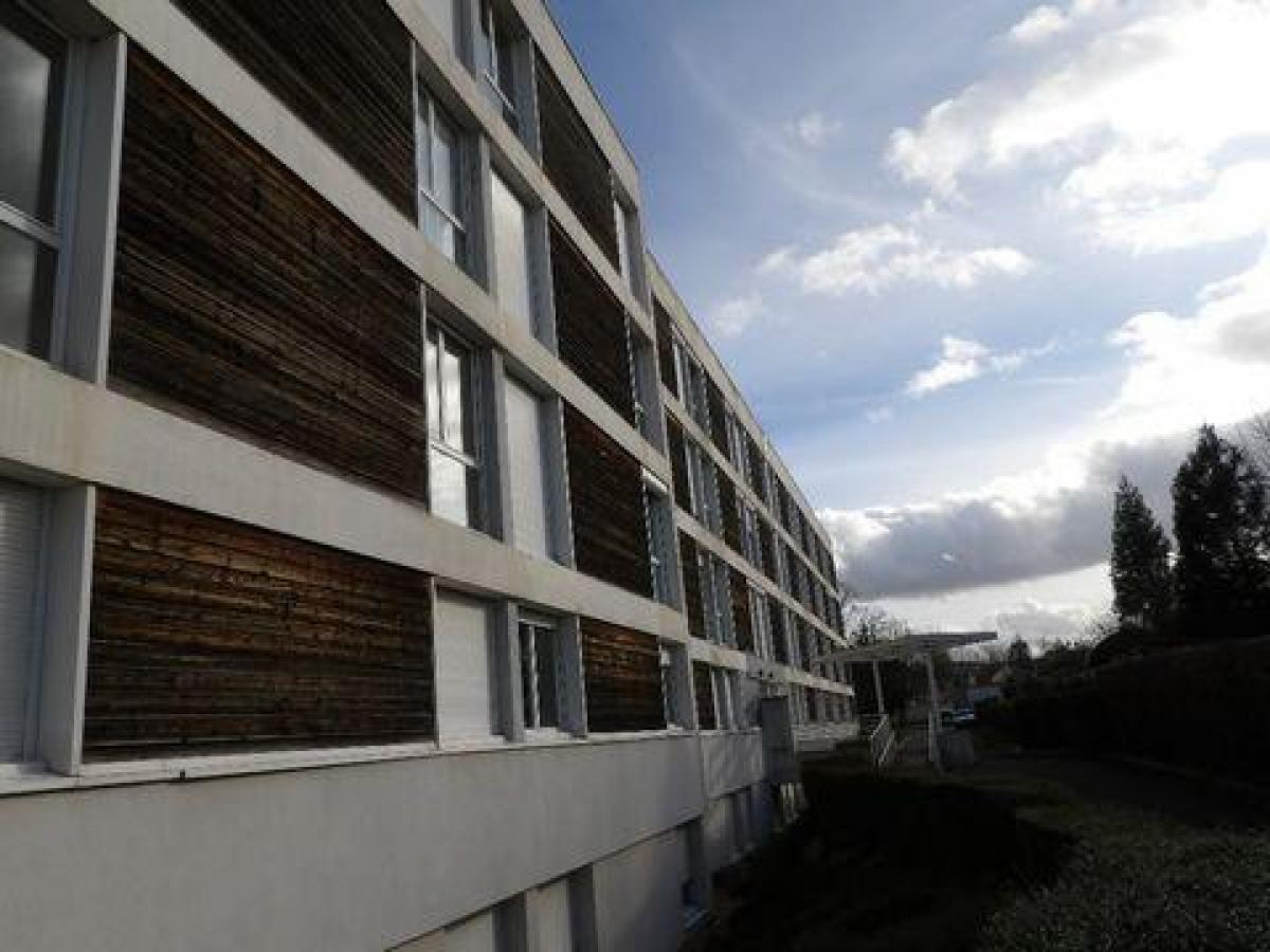 Studio in the Condo in Le Mans, France No. 35449