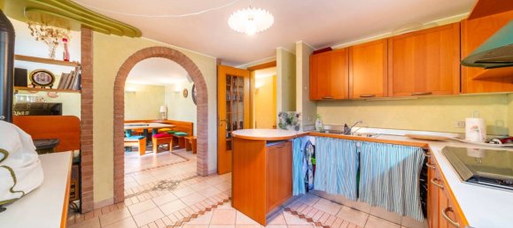3 bedrooms Villa in Udine, Italy No. 83248 45