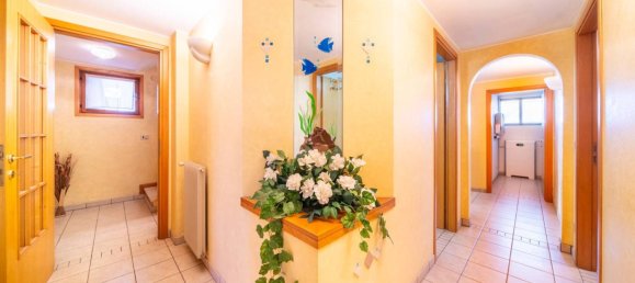 3 bedrooms Villa in Udine, Italy No. 83248 34