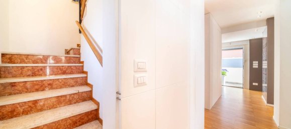 3 bedrooms Villa in Udine, Italy No. 83248 14