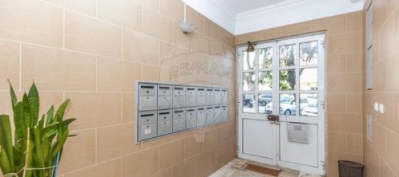 2 Schlafzimmer Wohnung in Amadora, Portugal, Nr. 290910 3