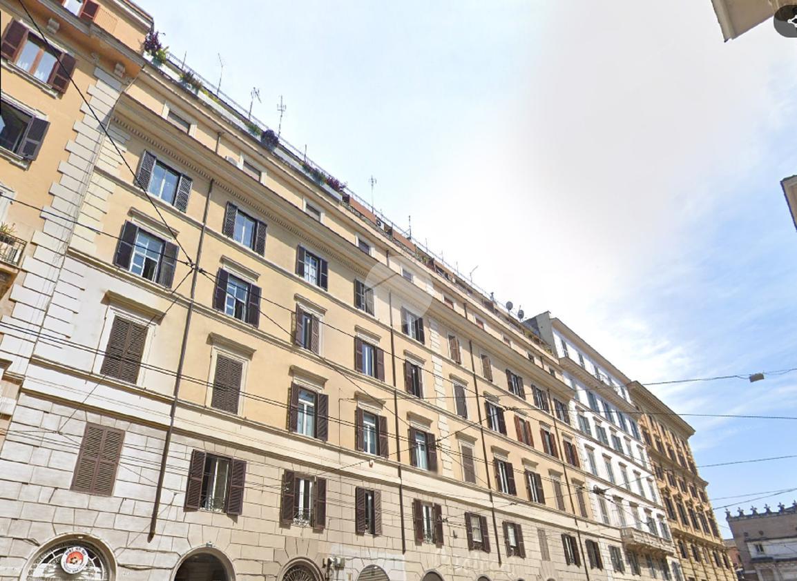 3 rooms Apartment in Rome, Italy No. 34685