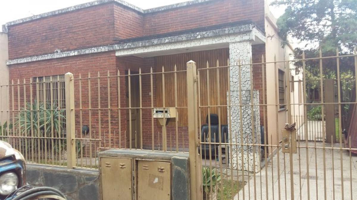 3 Schlafzimmer Haus in Hurlingham, Argentina, Nr. 75652