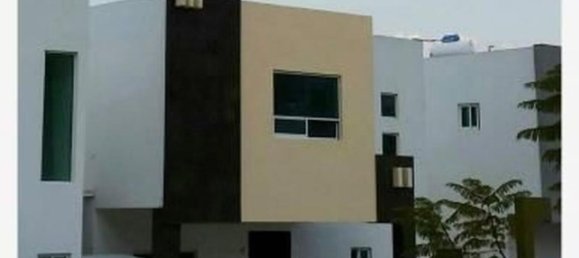 3 bedrooms House in Queretaro, Mexico No. 173403 2