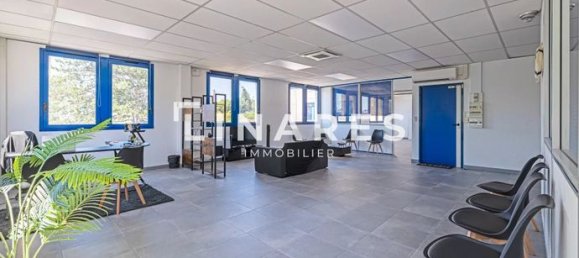 Gewerbliche Immobilie in Marseille, France 100m², Nr. 289649 2